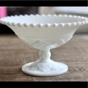 Vintage RARE 50’s Imperial Glass Footed Pedestal bowl